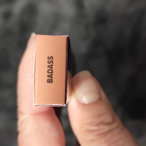 Too Faced Lady Bold Pigment Lipstick &  Liner Set - Comeback Queen & Badass - Picture 3 of 8